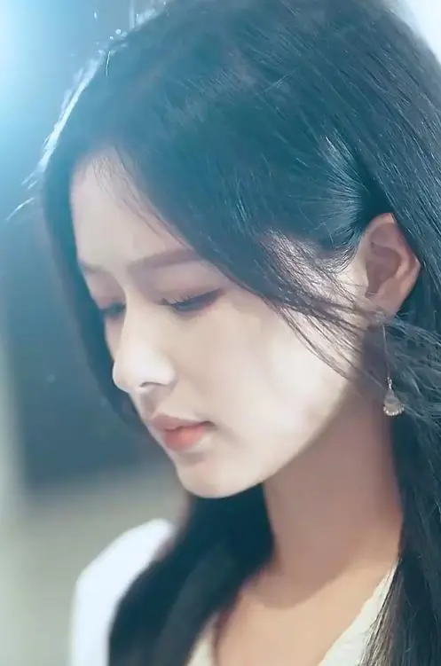 《离婚后，前夫哭着求复婚》：虐心婚姻背后的反转与救赎